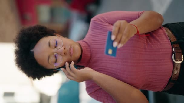 African American Woman Talking Smartphone Holding Credit Card Street — Vídeos de Stock