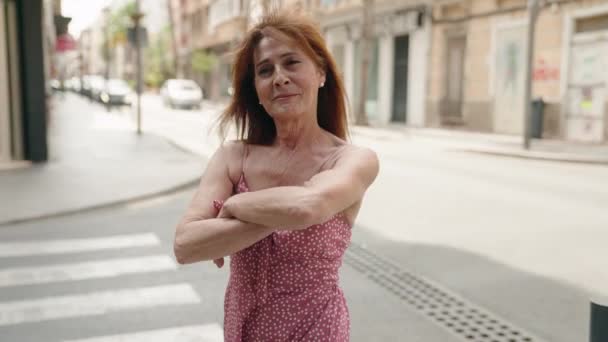 Middle Age Woman Standing Arms Crossed Gesture Street — Stock Video