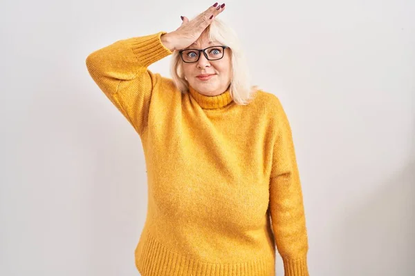 Middle Age Caucasian Woman Wearing Glasses Standing Background Surprised Hand — Stock Photo, Image