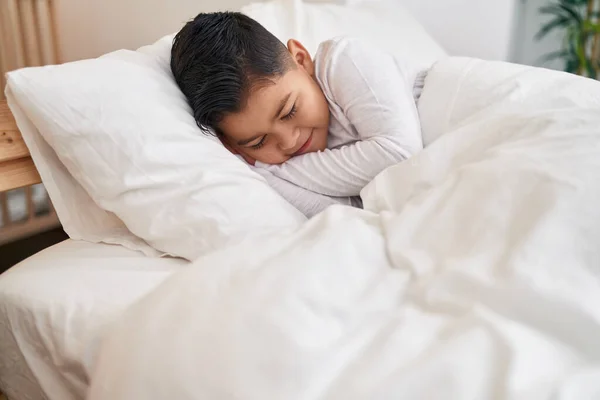 Adorable Hispanic Boy Lying Bed Sleeping Bedroom — Stok fotoğraf