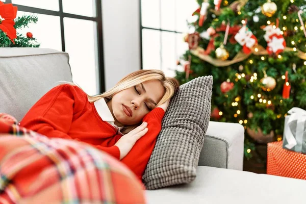 Young Caucasian Woman Lying Sofa Christmas Tree Sleeping Home — Fotografia de Stock