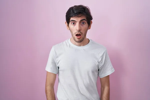 Young Hispanic Man Standing Pink Background Afraid Shocked Surprise Amazed — Photo