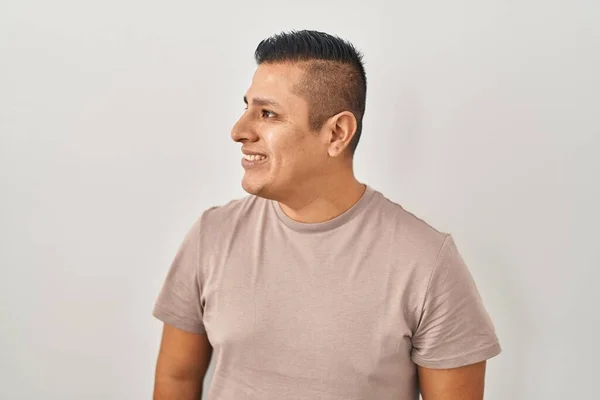 Hispanic Young Man Standing White Background Looking Away Side Smile — Stock Photo, Image