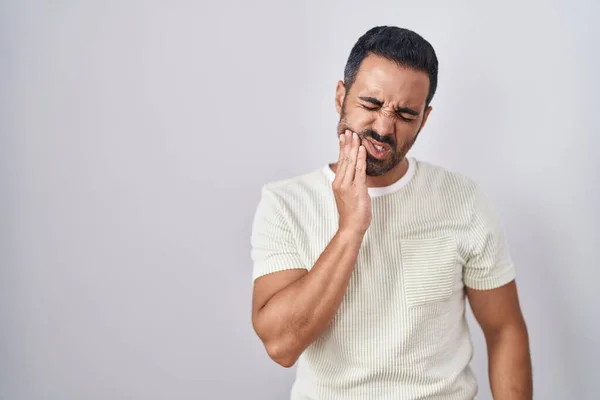 Hispanic Man Beard Standing Isolated Background Touching Mouth Hand Painful — Stock fotografie