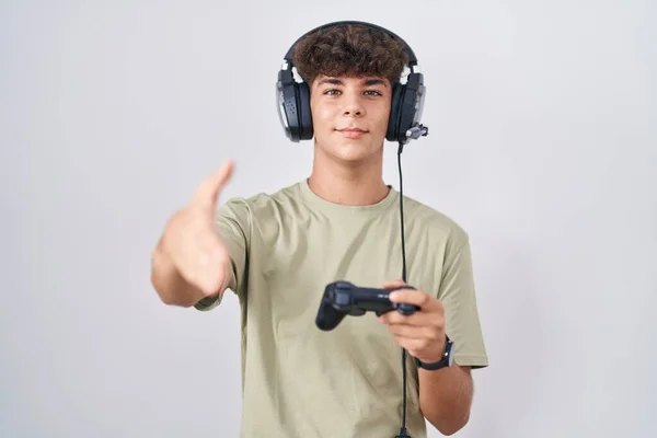 Der Hispanische Teenager Der Videospiele Spielt Hält Einen Controller Der — Stockfoto