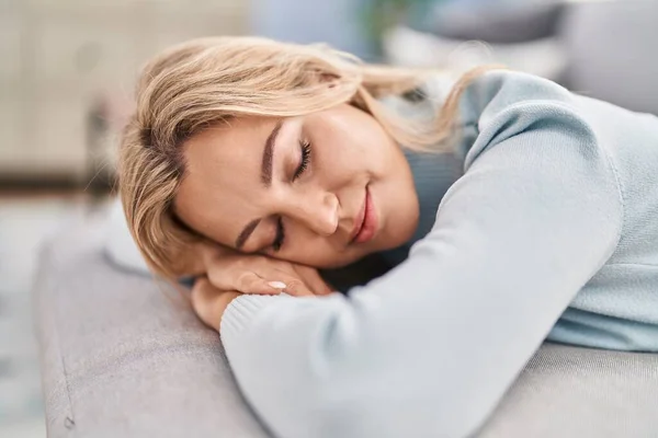 Young Blonde Woman Lying Sofa Sleeping Home — Stock Fotó
