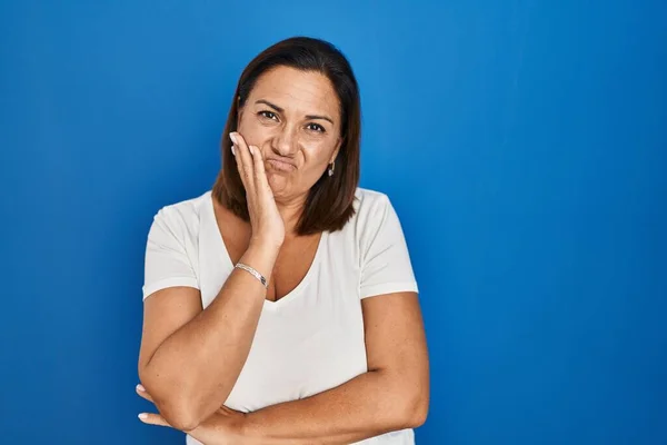 Hispanic Mature Woman Standing Blue Background Thinking Looking Tired Bored — Stock Photo, Image