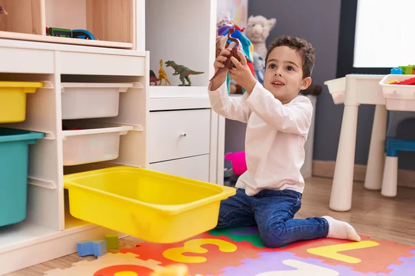 Adorable Hispanic Boy Playing Dinosaur Toy Sitting Floor Kindergarten — Stock Photo, Image