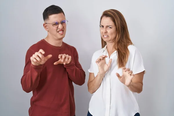 Mother Son Standing Together Isolated Background Disgusted Expression Displeased Fearful — Stock Photo, Image