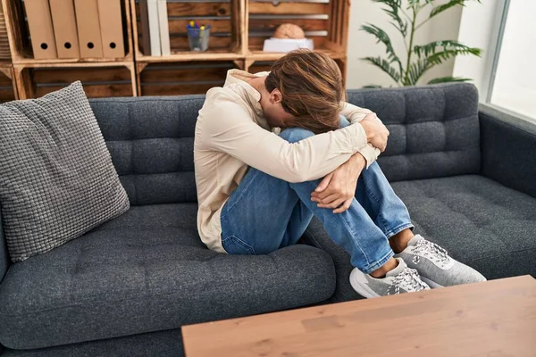 Young Caucasian Man Patient Stressed Sitting Sofa Psychology Clinic — 스톡 사진