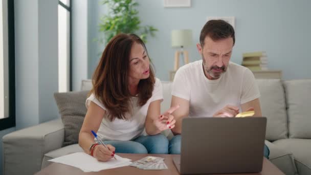 Man Woman Couple Using Laptop Smartphone Home — Stock Video