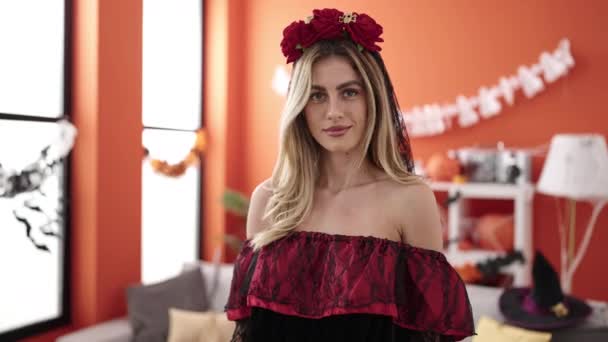 Young Blonde Woman Wearing Katrina Costume Having Halloween Party Home — Vídeo de Stock