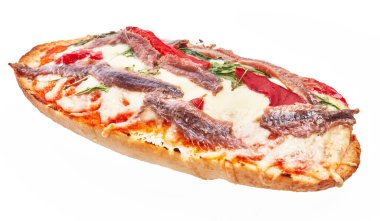  Beyaz izole arka planda tek hamsi ekmekli pizza.