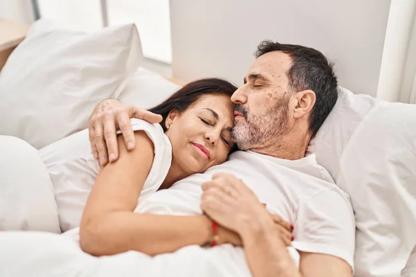Middle Age Man Woman Couple Hugging Each Other Lying Bed — 스톡 사진