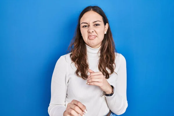 Young Hispanic Woman Standing Blue Background Disgusted Expression Displeased Fearful — Stock Photo, Image