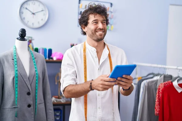 Young Hispanic Man Tailor Smiling Confident Using Touchpad Clothing Factory — Stock Photo, Image