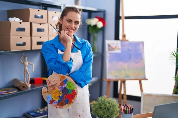 Young Woman Artist Holding Paintbrush Palette Art Studio — Stock Fotó