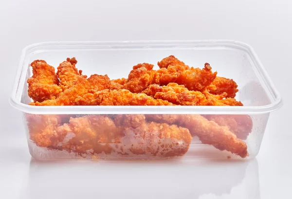 Delicious Fried Chicken Delivery Plastic Box Isolated White Background — Stok fotoğraf