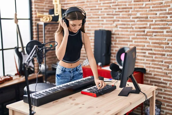 Adorable Girl Playing Music Session Music Studio — Foto de Stock