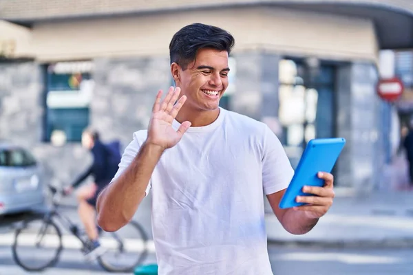 Young Hispanic Man Smiling Confident Having Video Call Street — 图库照片