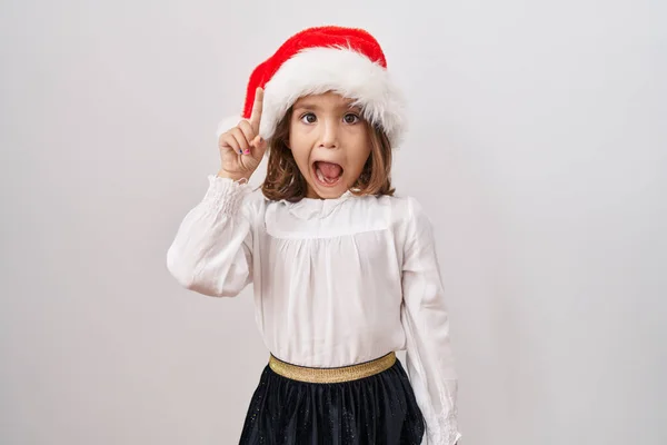 Petite Fille Hispanique Portant Chapeau Noël Souriant Avec Une Idée — Photo
