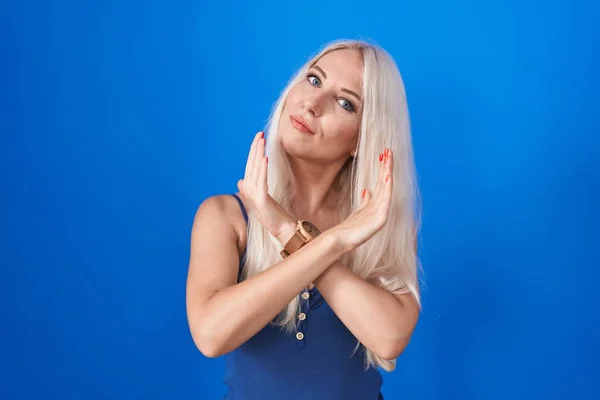 Caucasian Woman Standing Blue Background Rejection Expression Crossing Arms Doing — Stock Photo, Image