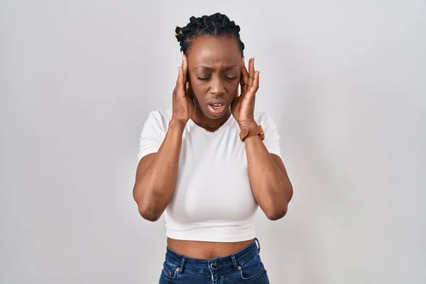 Beautiful Black Woman Standing Isolated Background Hand Head Headache Because — Stock Photo, Image