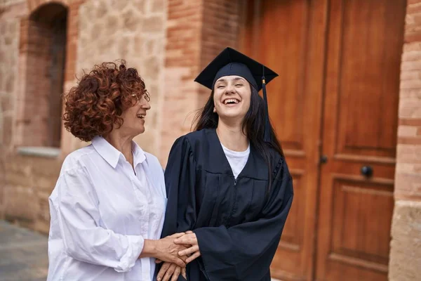 Two Women Mother Daughter Celebrating Graduation Campus University — Foto Stock