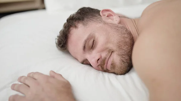 Young Caucasian Man Lying Bed Sleeping Shirtless Bedroom — Stockfoto