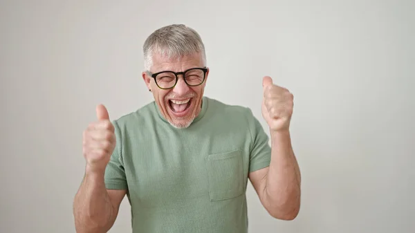 Hombre Pelo Gris Mediana Edad Sonriendo Con Pulgares Hacia Arriba —  Fotos de Stock