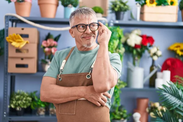 Middle Age Grey Haired Man Florist Smiling Confident Standing Arms — Stockfoto