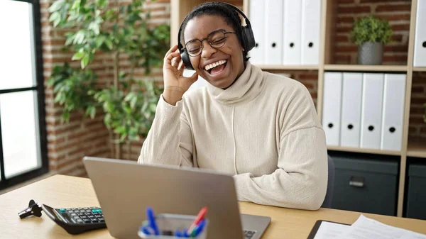 African American Woman Business Worker Having Video Call Office — Stock Photo, Image