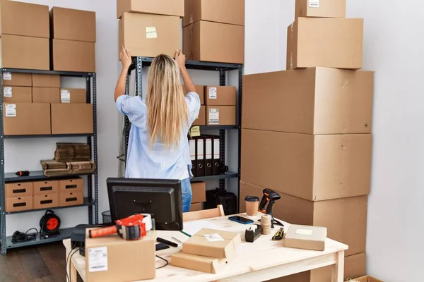 Young Blonde Woman Ecommerce Business Worker Organizing Packages Office — Stock fotografie