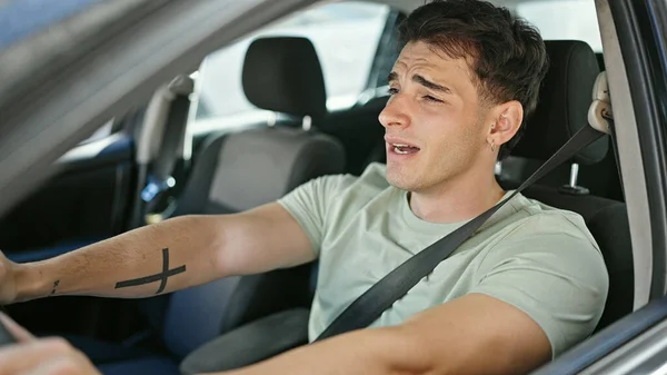 Young Hispanic Man Driving Car Street — Stock Photo, Image