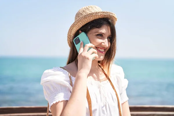 Young Hispanic Woman Tourist Smiling Confident Talking Smartphone Seaside — Stock Photo, Image