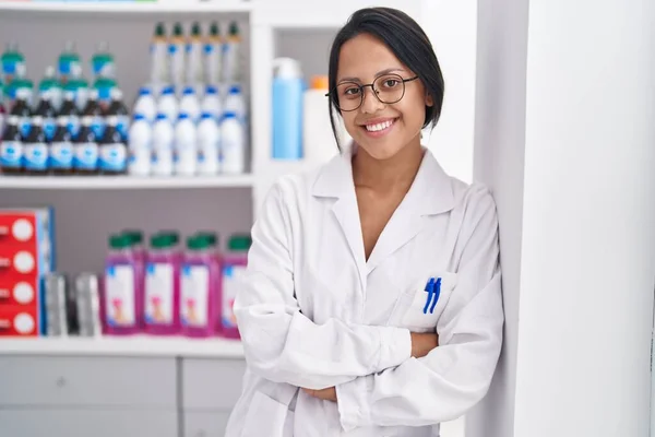 Young Hispanic Woman Pharmacist Smiling Confident Standing Arms Crossed Gesture — Stock fotografie