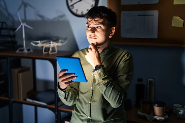 Non Binary Person Using Touchpad Device Night Thinking Worried Question — Stock Photo, Image