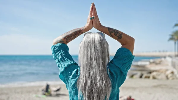 Middle Age Grey Haired Woman Doing Yoga Exercise Beach — Stock Photo, Image