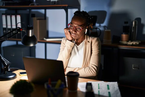Beautiful Black Woman Working Office Night Looking Stressed Nervous Hands — Stock Photo, Image