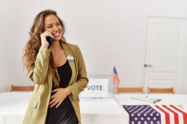 Young Beautiful Hispanic Woman Electoral Table President Talking Smartphone Electoral — Stock Photo, Image