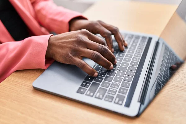 African American Woman Business Worker Using Laptop Working Office —  Fotos de Stock