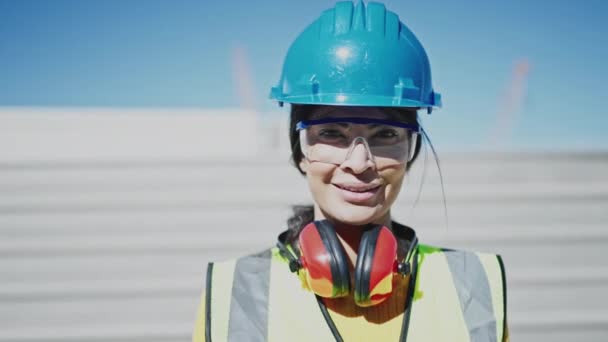 Young Beautiful Hispanic Woman Architect Smiling Confident Standing Street — Stock Video