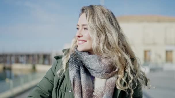 Young Blonde Woman Smiling Confident Standing Seaside — Stock video