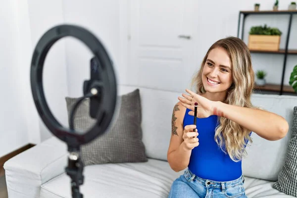 Young Woman Recording Makeup Tutorial Smartphone Home — Foto de Stock