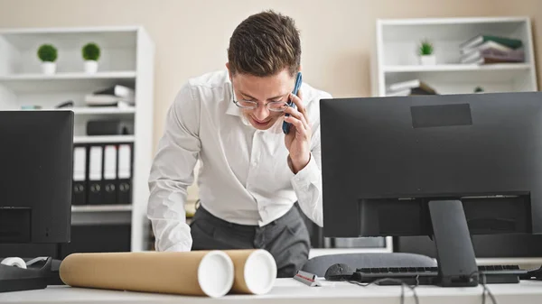 Young Hispanic Man Architect Talking Smartphone Looking House Project Office — Stock Photo, Image