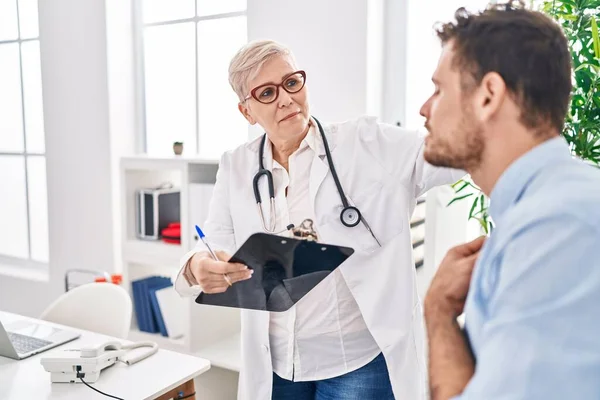 Mother Son Patient Doctor Having Medical Consultation Clinic — Stock Photo, Image