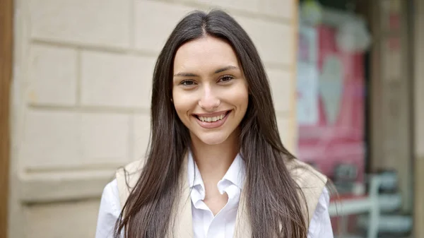 Young Beautiful Hispanic Woman Smiling Confident Standing Street — Stock Photo, Image