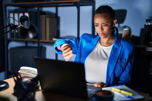 Beautiful African American Woman Working Office Night Looking Unhappy Angry — Stock Photo, Image