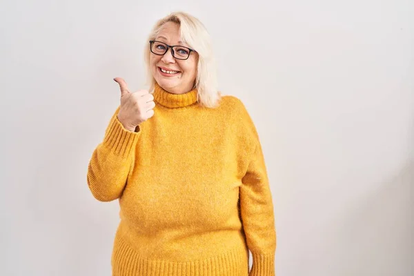 Middle Age Caucasian Woman Wearing Glasses Standing Background Doing Happy — Stock Photo, Image