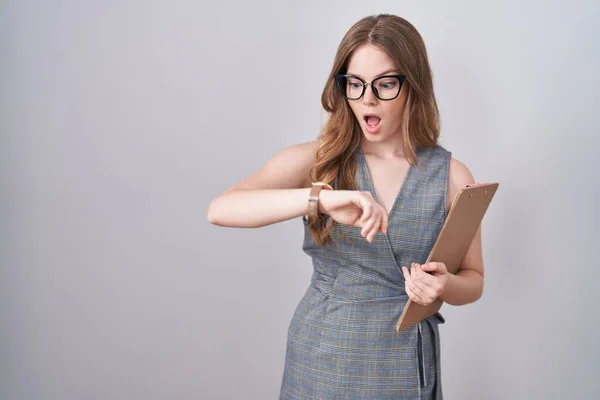 Caucasian Woman Wearing Glasses Business Clothes Looking Watch Time Worried — Stock Photo, Image